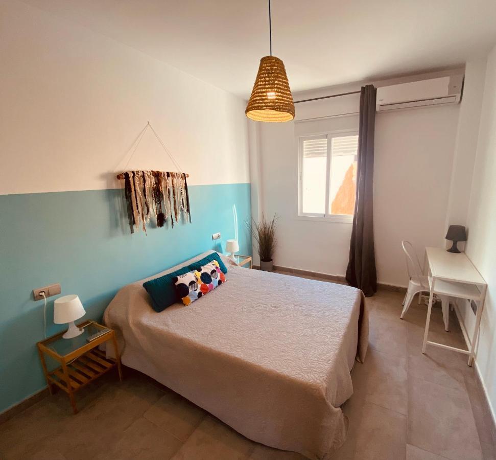 Apartamentos Chuita Playa Malaga Luaran gambar