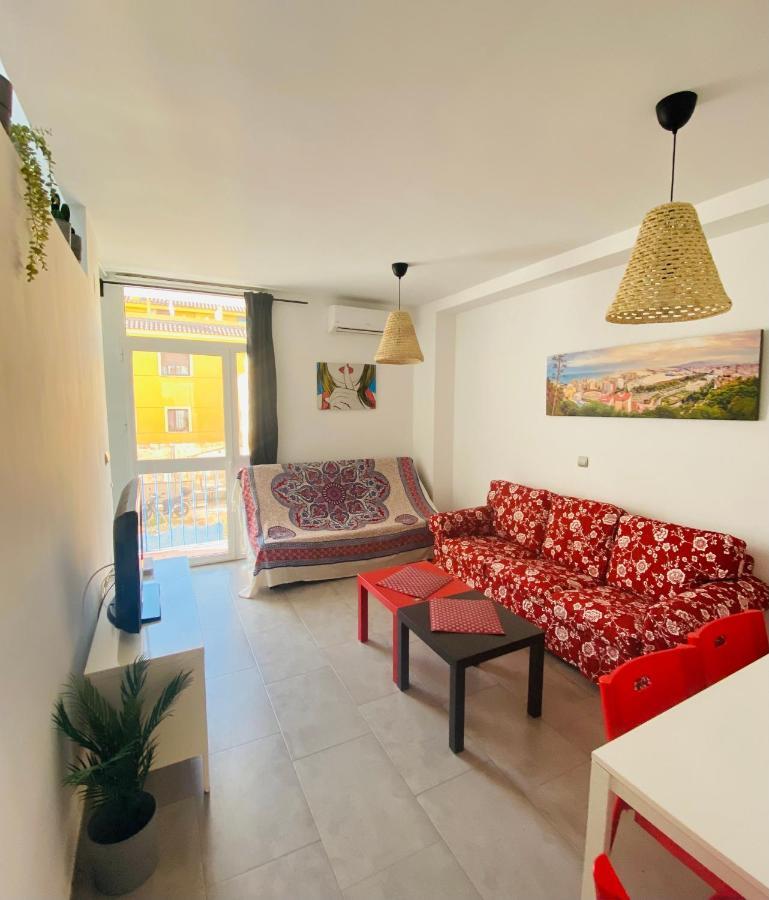 Apartamentos Chuita Playa Malaga Luaran gambar