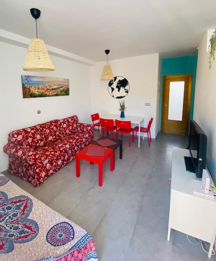 Apartamentos Chuita Playa Malaga Luaran gambar